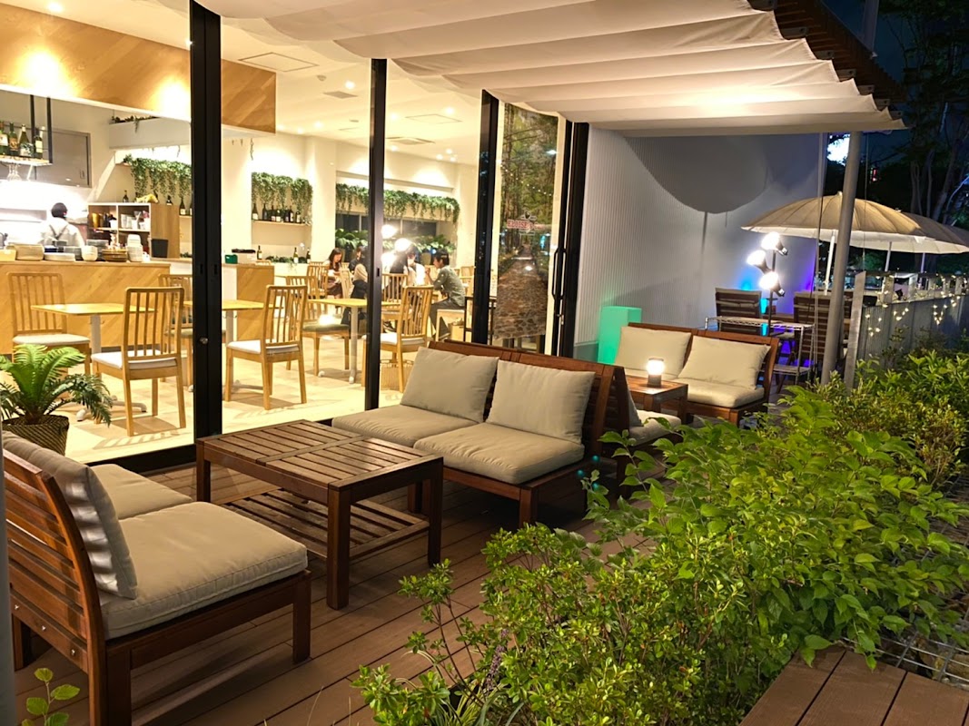 Eloise's Cafe Nagoya Hisaya-Odori Park hero