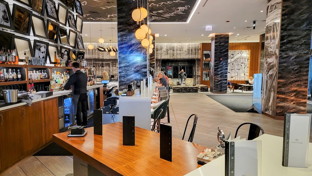 Staytion Market & Bar hero