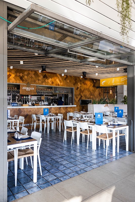 Port Vela Barcelona - Tapas, paellas y marisco hero