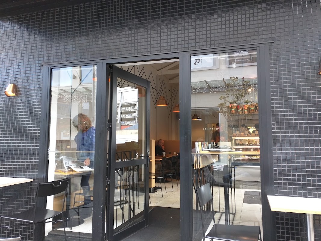 Pax and Harry Cafe ヒーロー画像