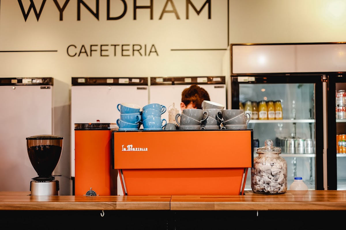 Wyndham Cafeteria Titelbild