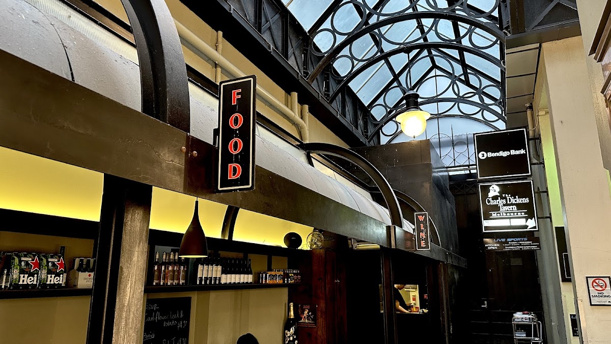 Barbarella ヒーロー画像