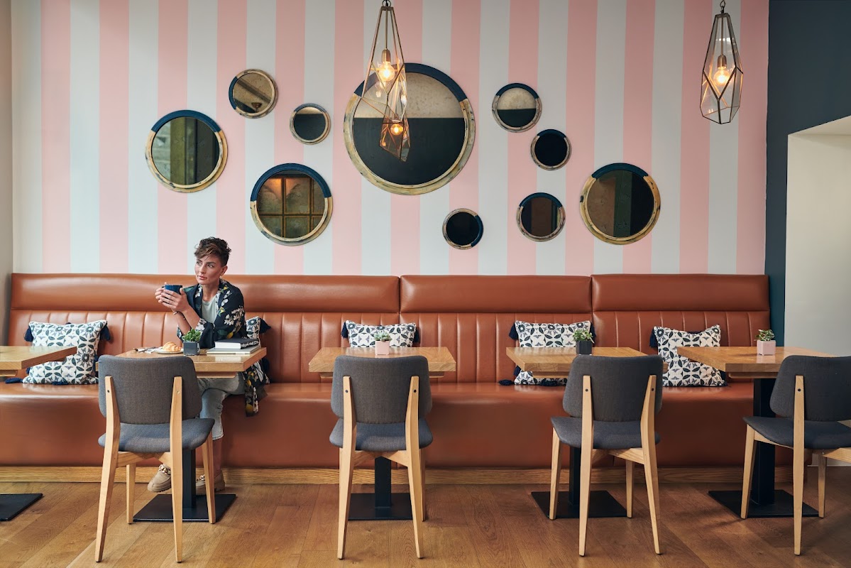 Todd St Café Titelbild