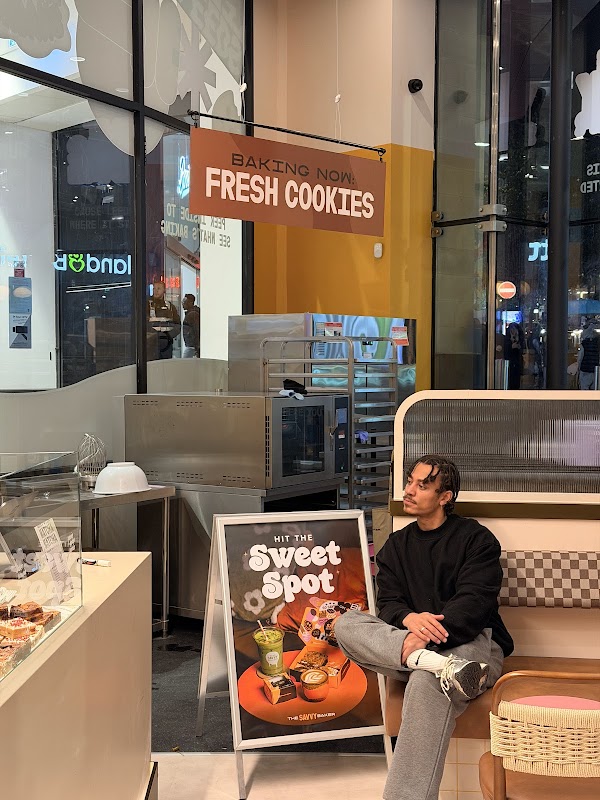 The Savvy Baker hero