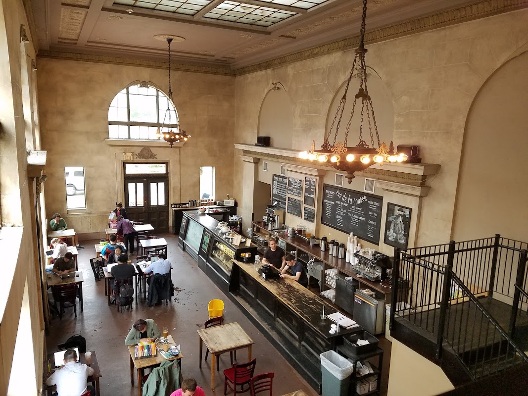 Rue De La Course hero