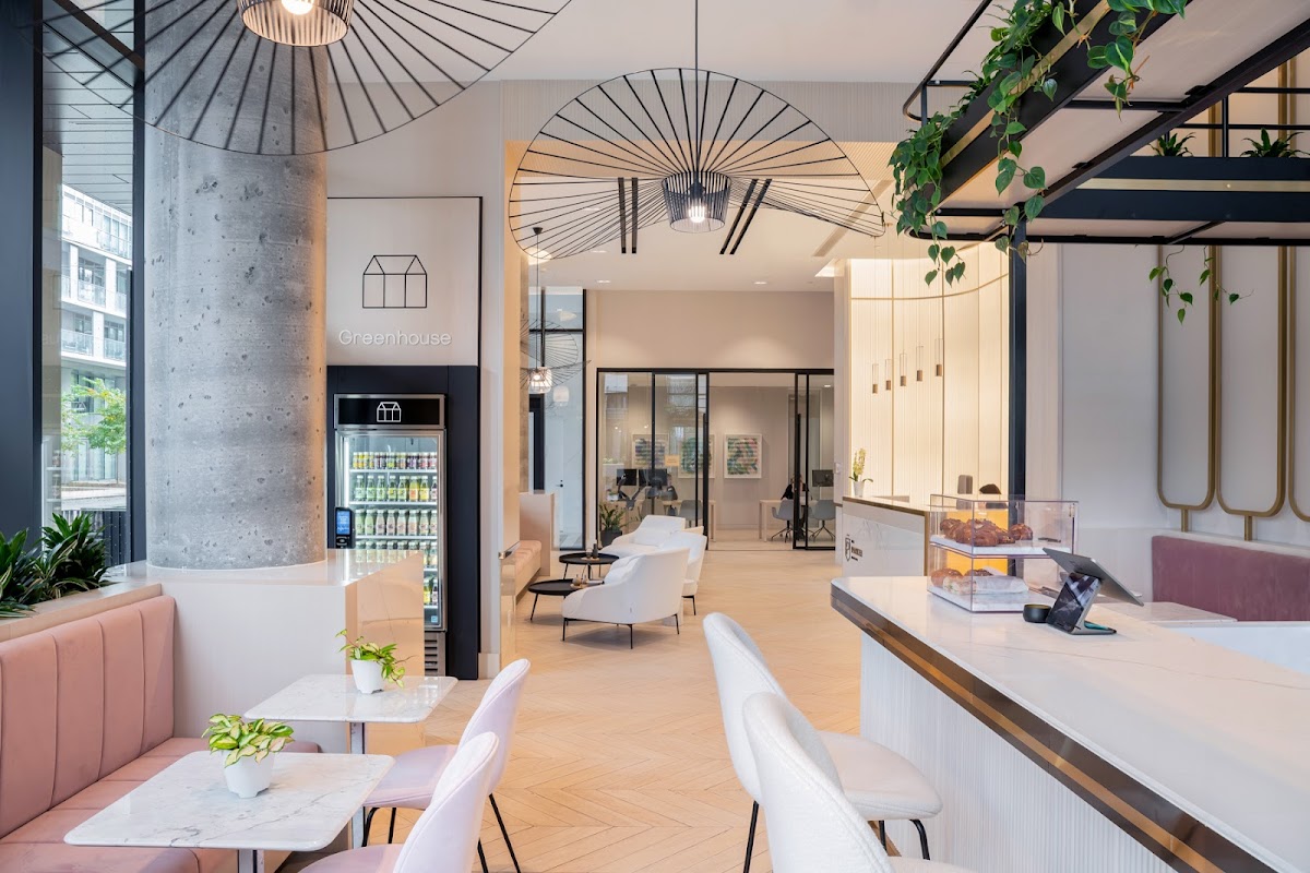 10 DEAN | Parker hero