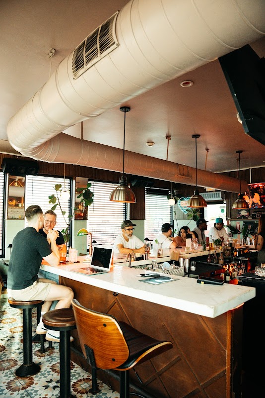 Mad Records Cafe Miami Titelbild