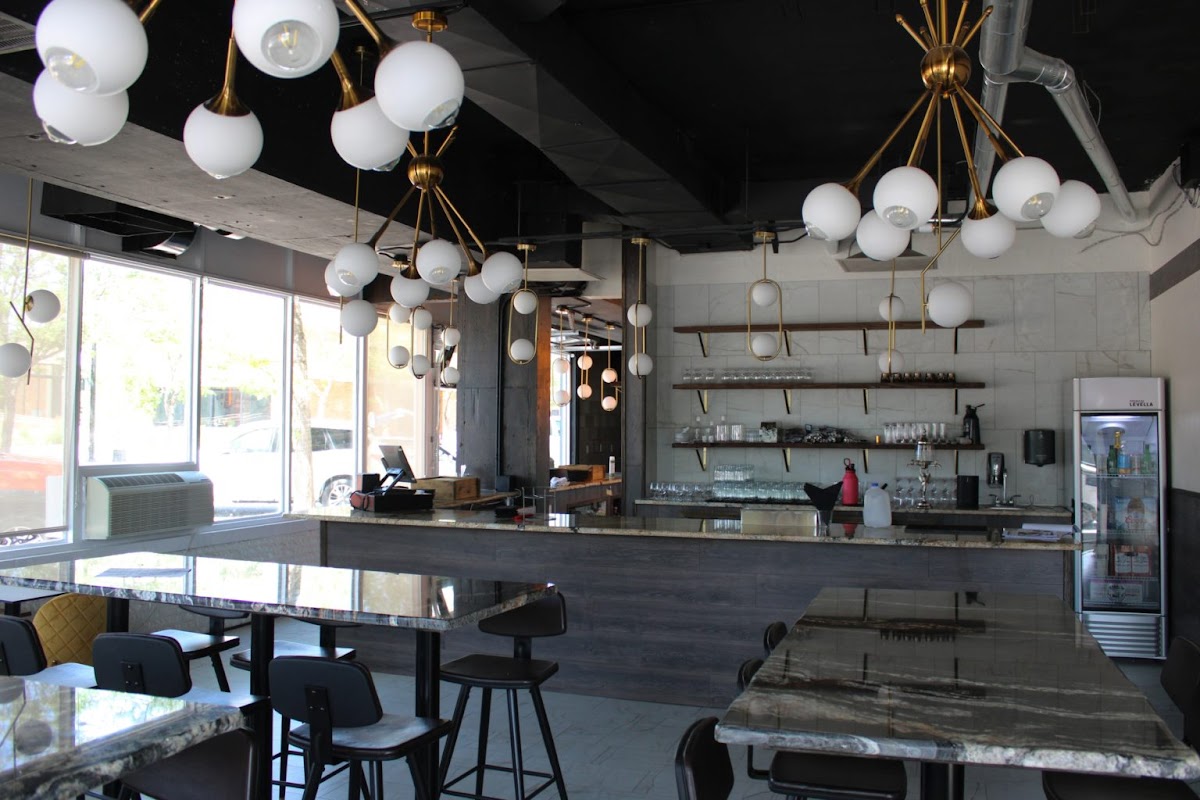 Paris West Restaurant and Bar hero