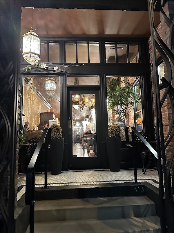 Valentinas Cafe hero