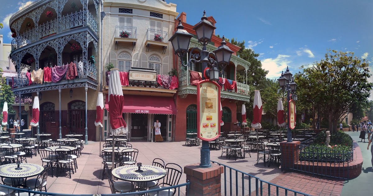 Cafe Orleans hero