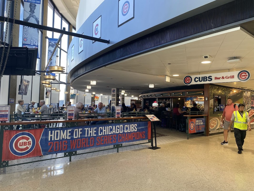 Cubs Bar & Grill hero