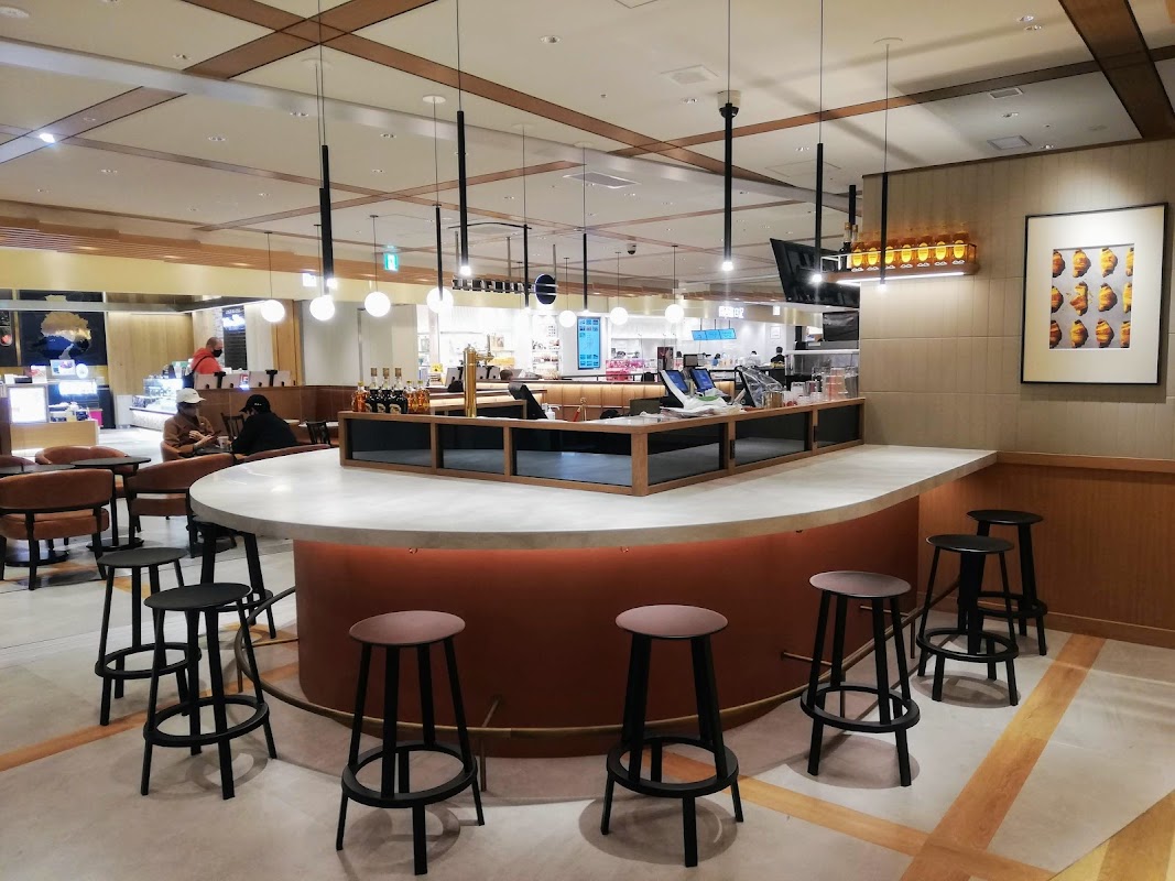 Saint Marc Cafe + R - Kansai International Airport Titelbild