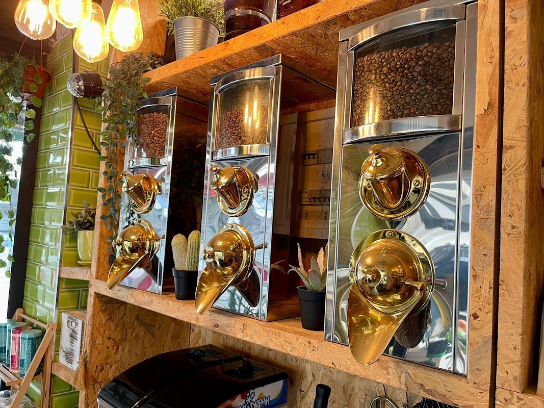 Sonder cafe Tel aviv Titelbild