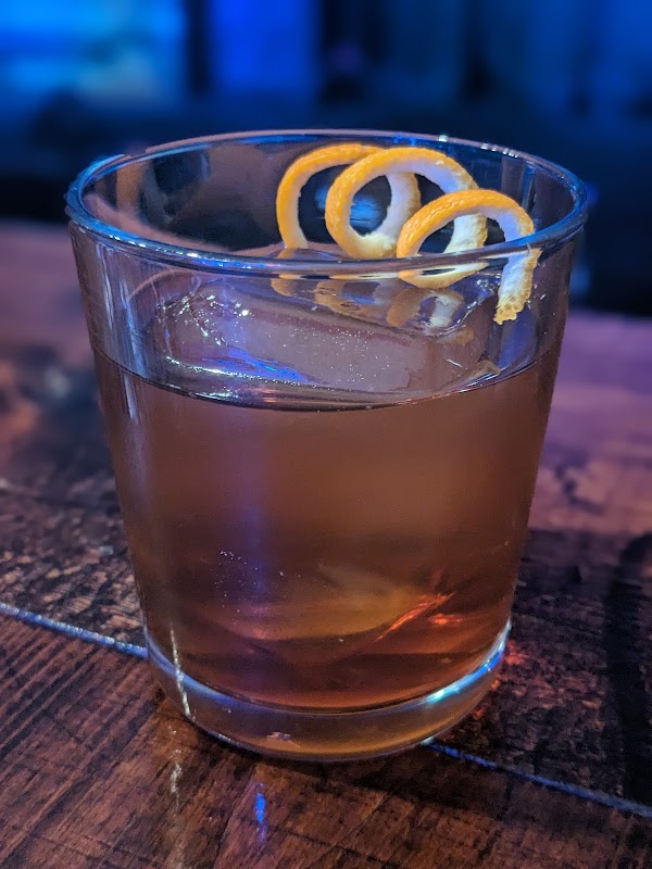 Bunker Performance Lounge and Cafe ヒーロー画像