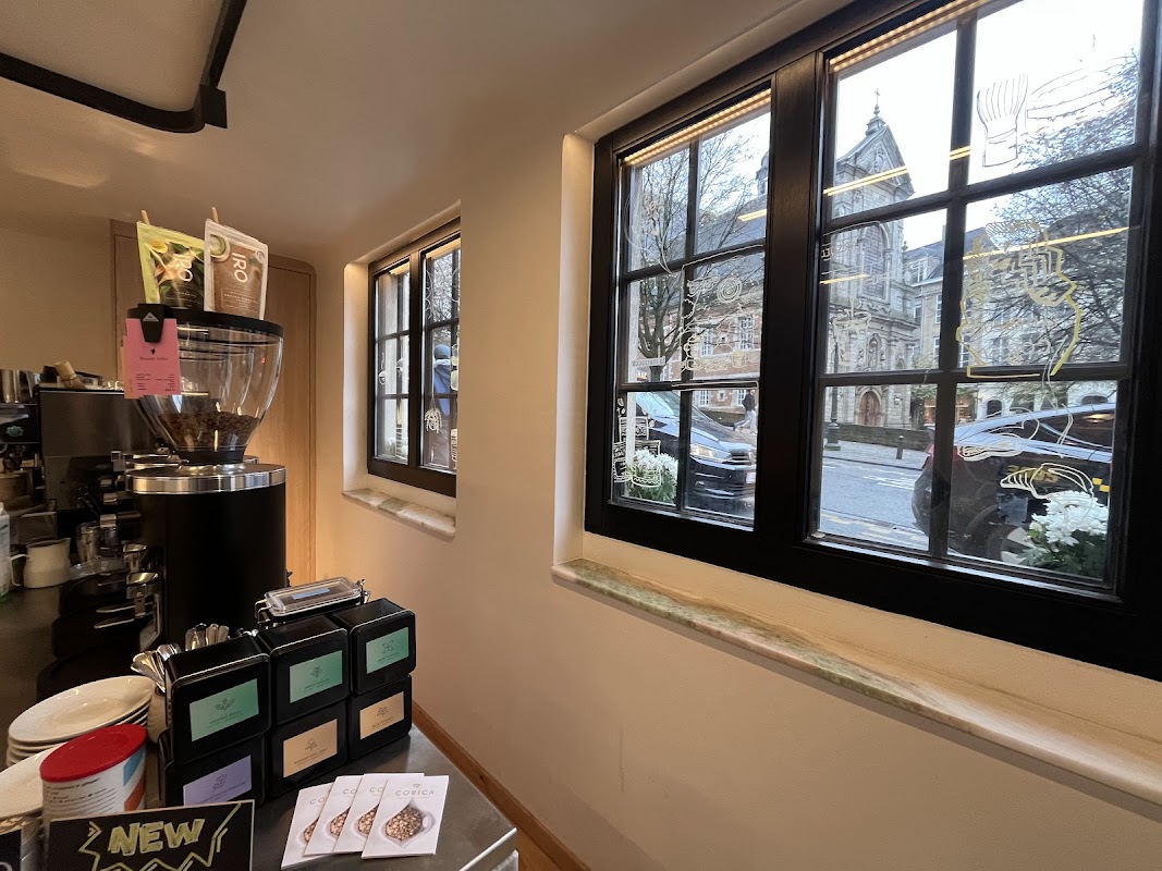 Corica Gare Centrale ヒーロー画像