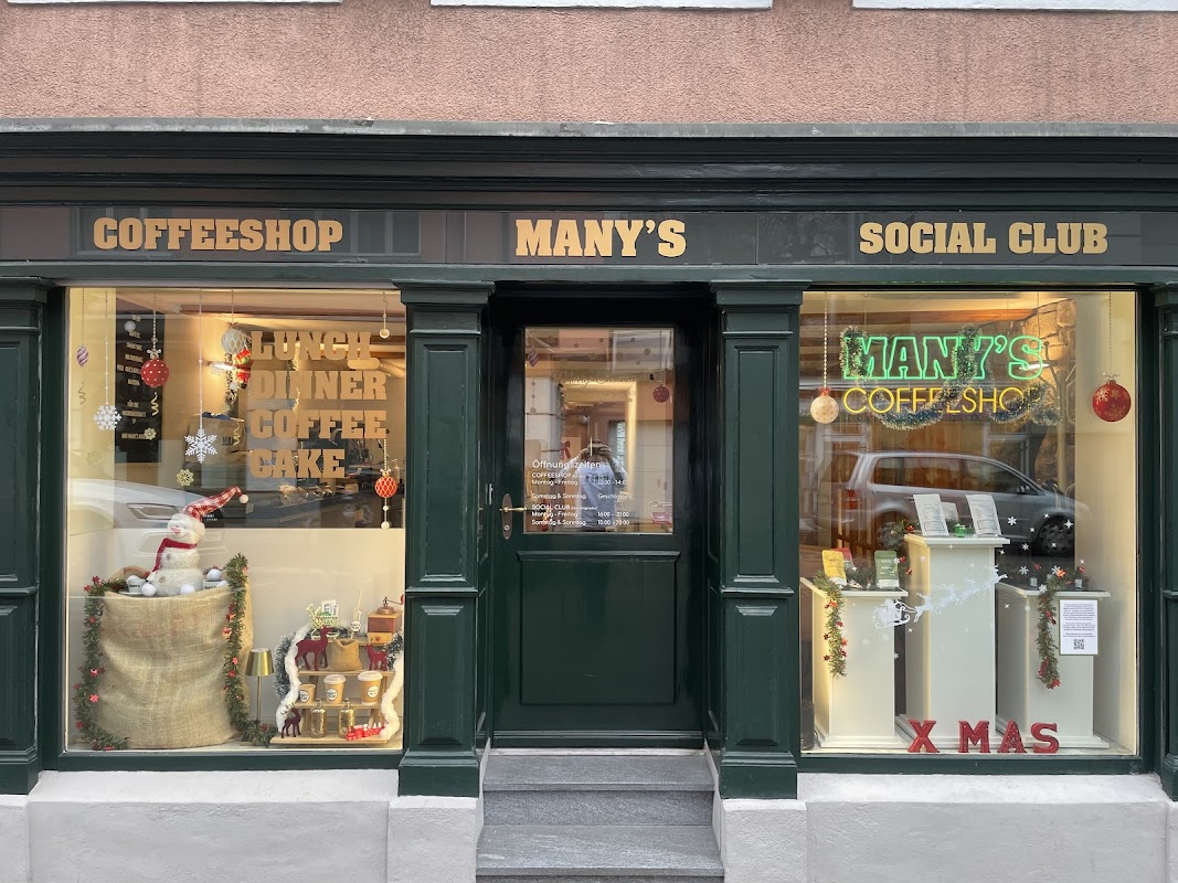 MANY'S Coffeeshop & Social Club hero