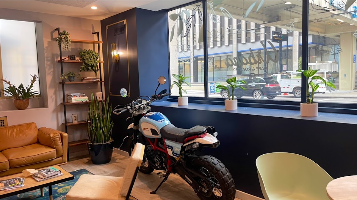 Urbana Cafe Atlas Building Titelbild