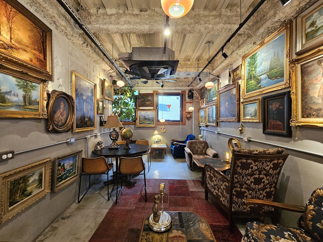 Mermaid Coffee Roasters Ikebukuro hero