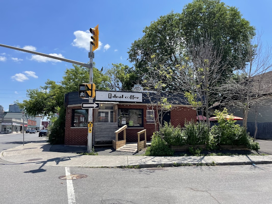 Ideal Cafe Titelbild