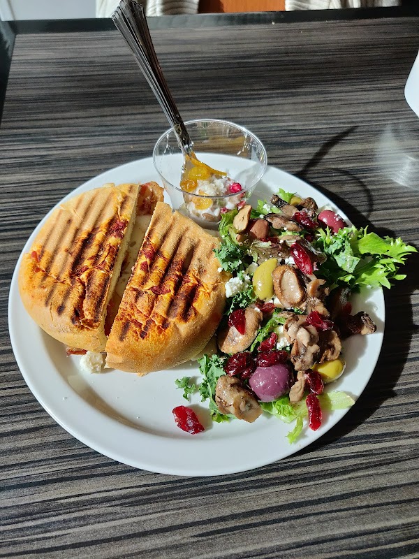 Foto principal de Third North Courtyard Cafe