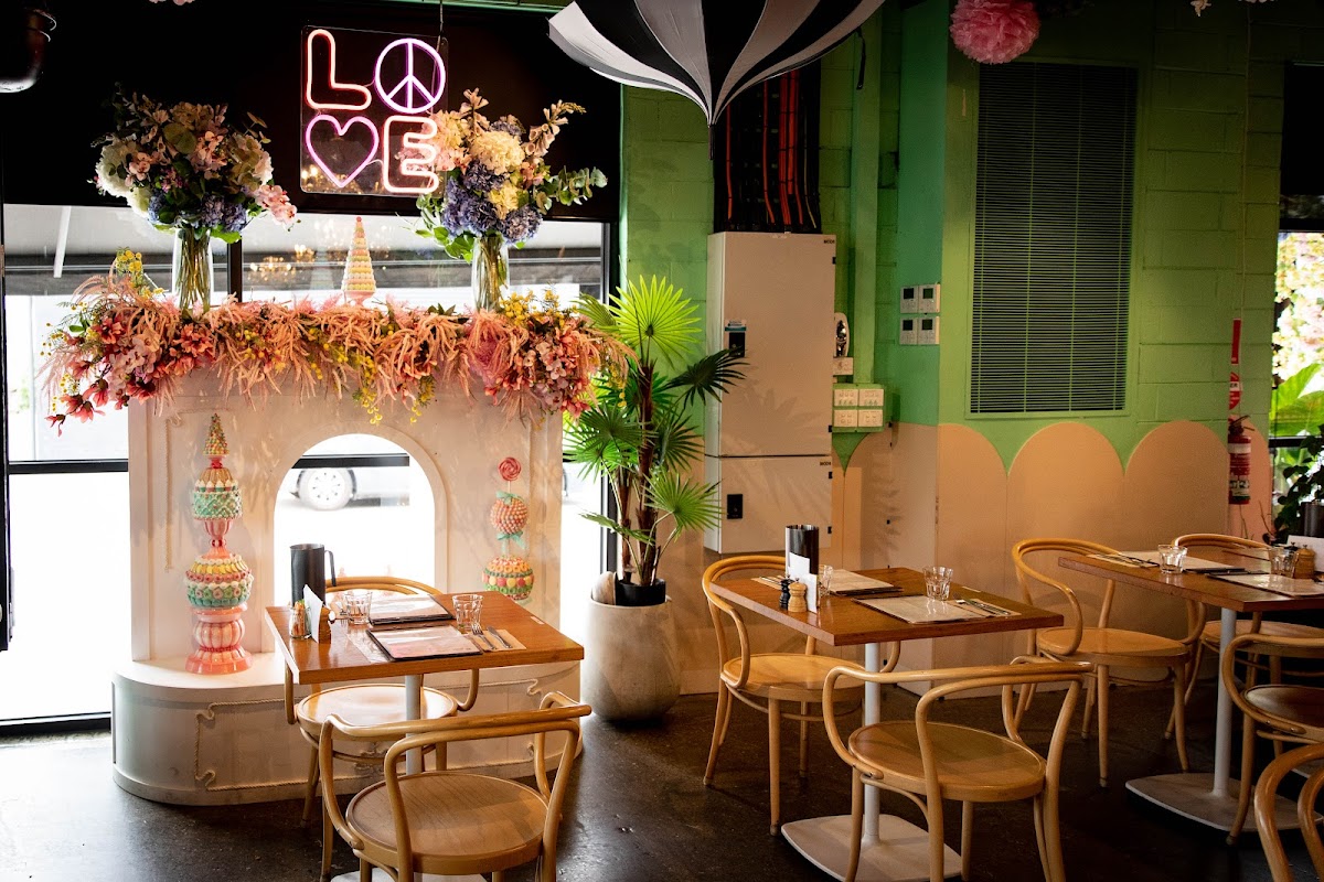 The Hatter and the Hare Titelbild