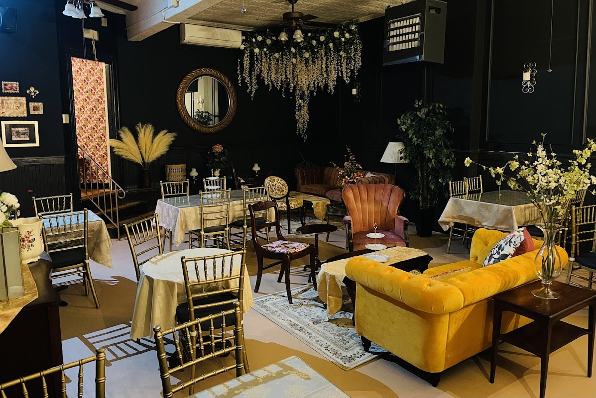 Honey Cup Cafe & Tearoom hero