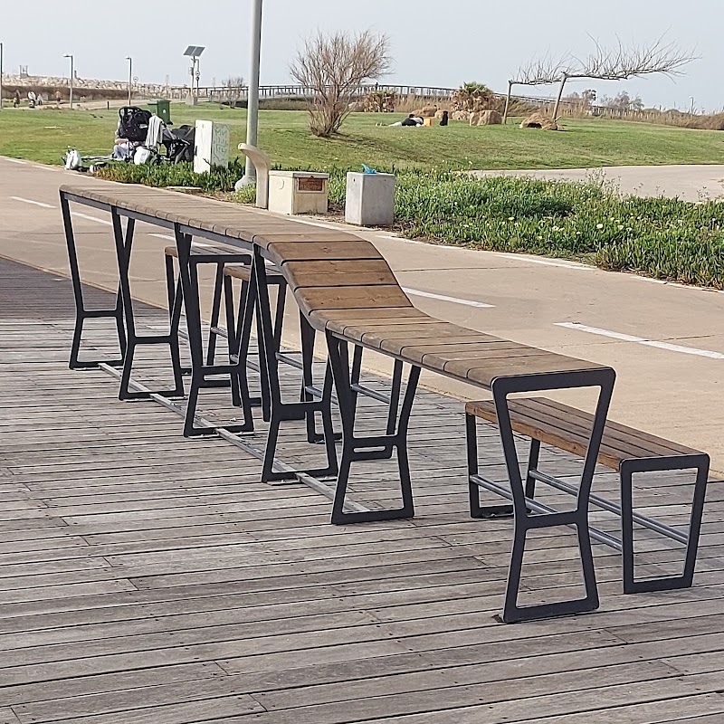 Migdalor Cafe Titelbild