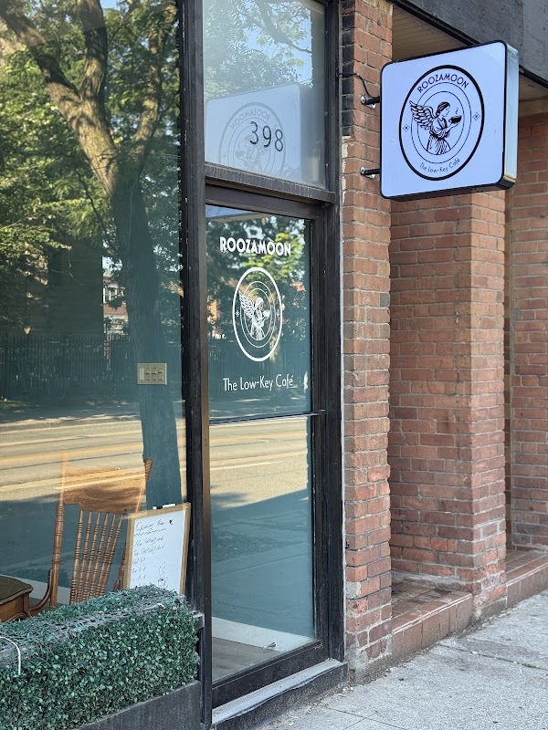 Roozamoon Cafe Titelbild