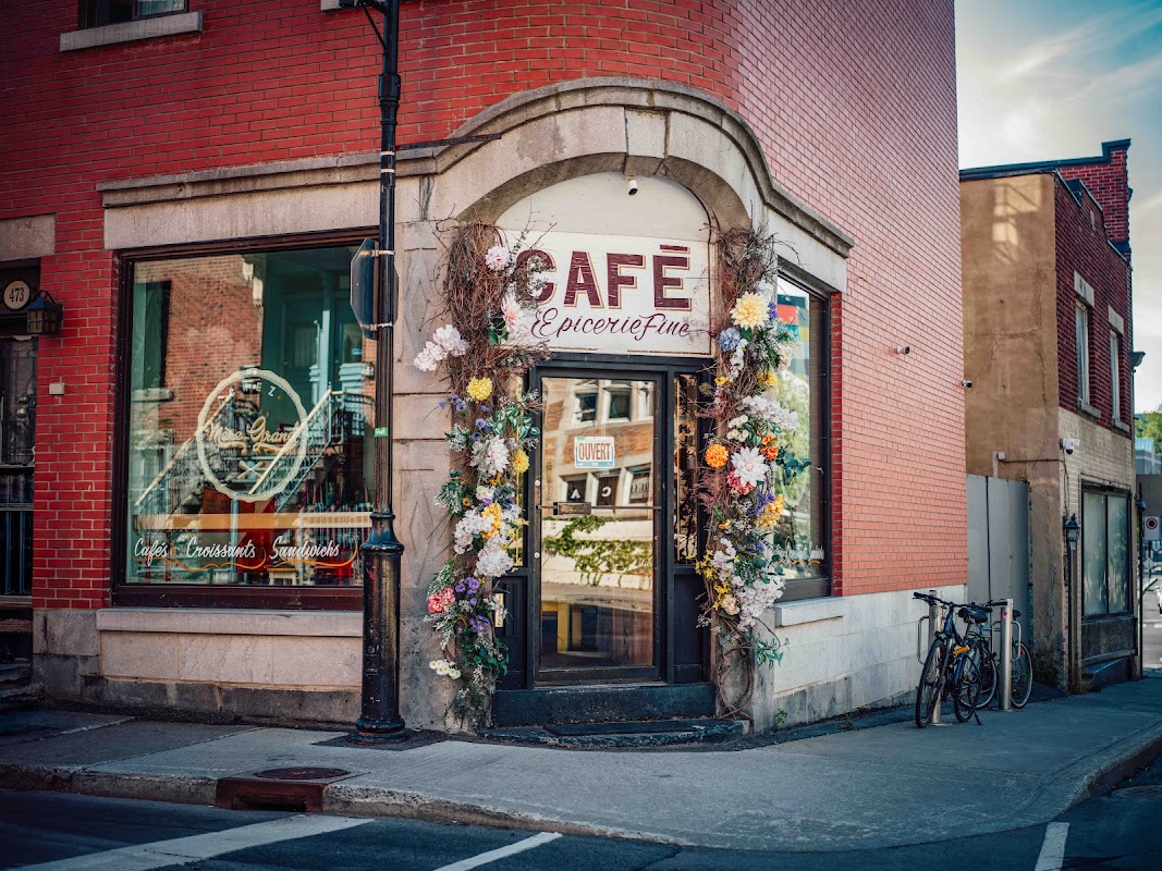 Chez Mère-Grand Café et Épicerie hero