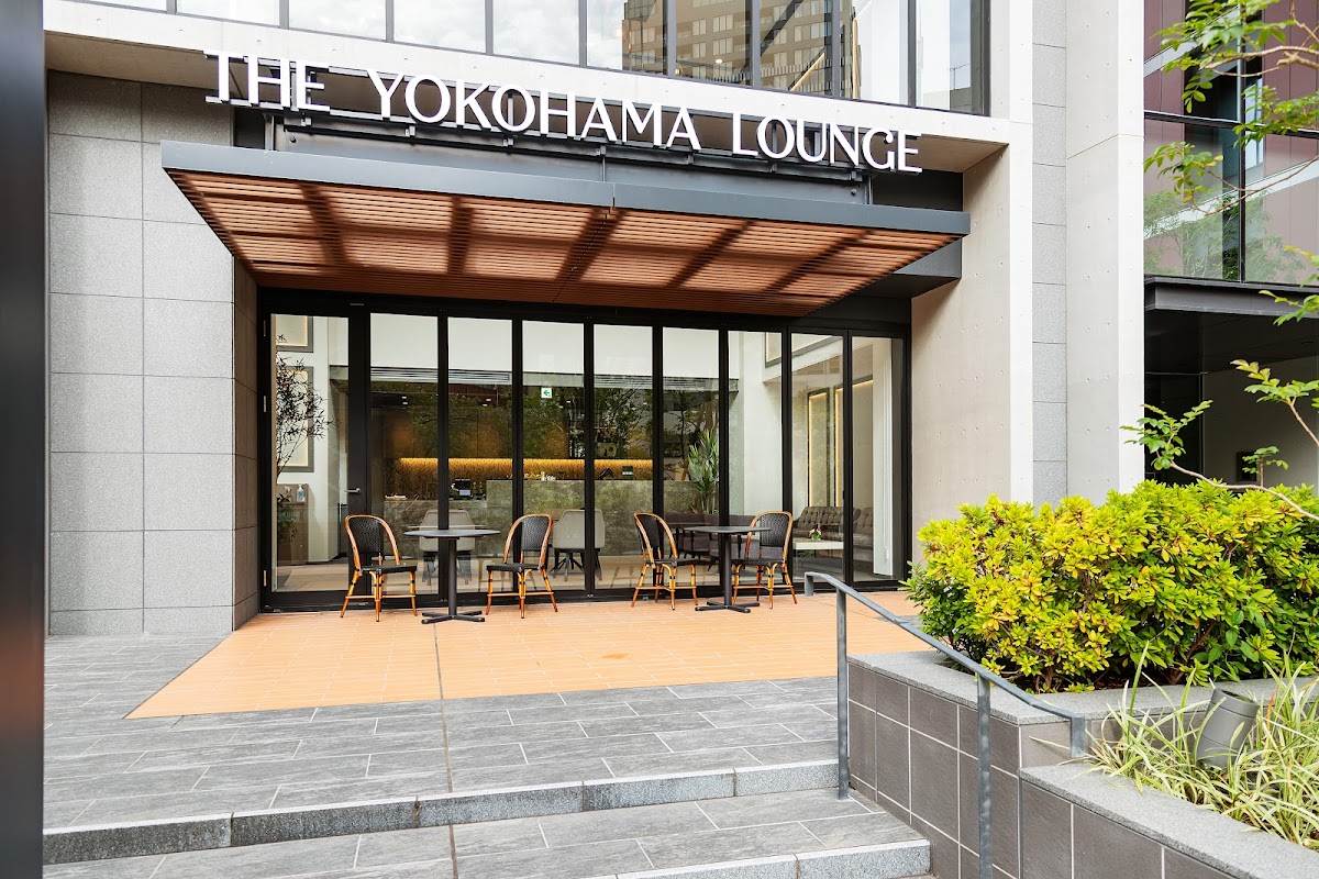 THE YOKOHAMA LOUNGE hero