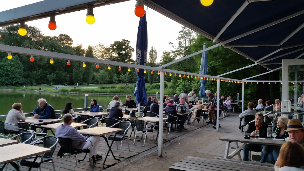 Bootshaus Stella am Lietzensee hero