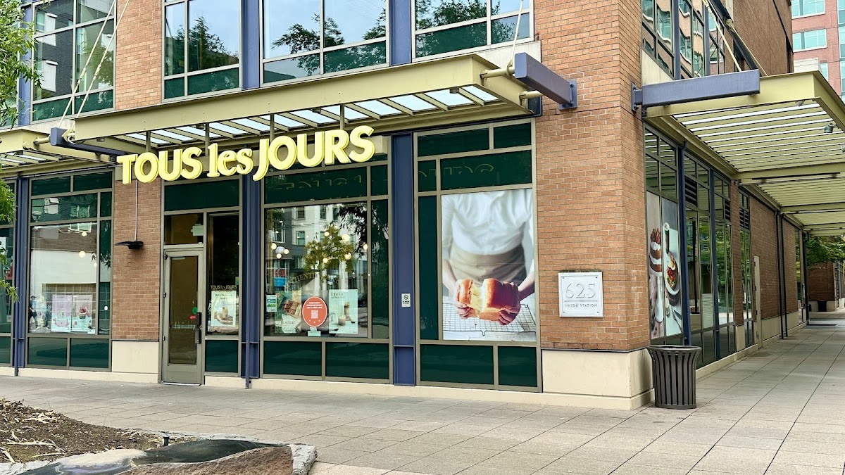 Tous Les Jours - Union Station hero