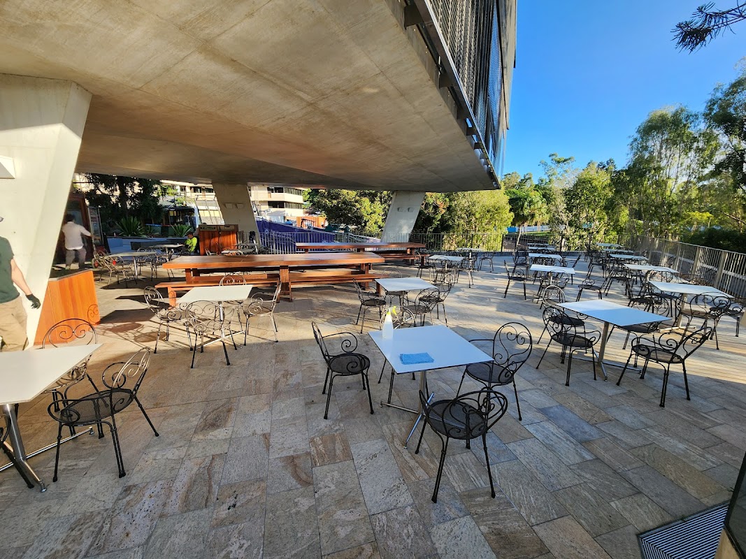 Lakeside Cafe ヒーロー画像