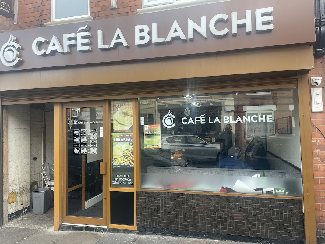 Café La Blanche hero