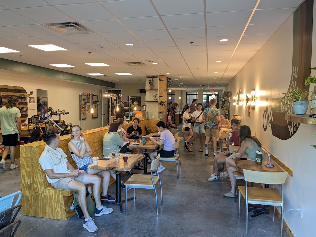 The Bike Library Cafe Titelbild