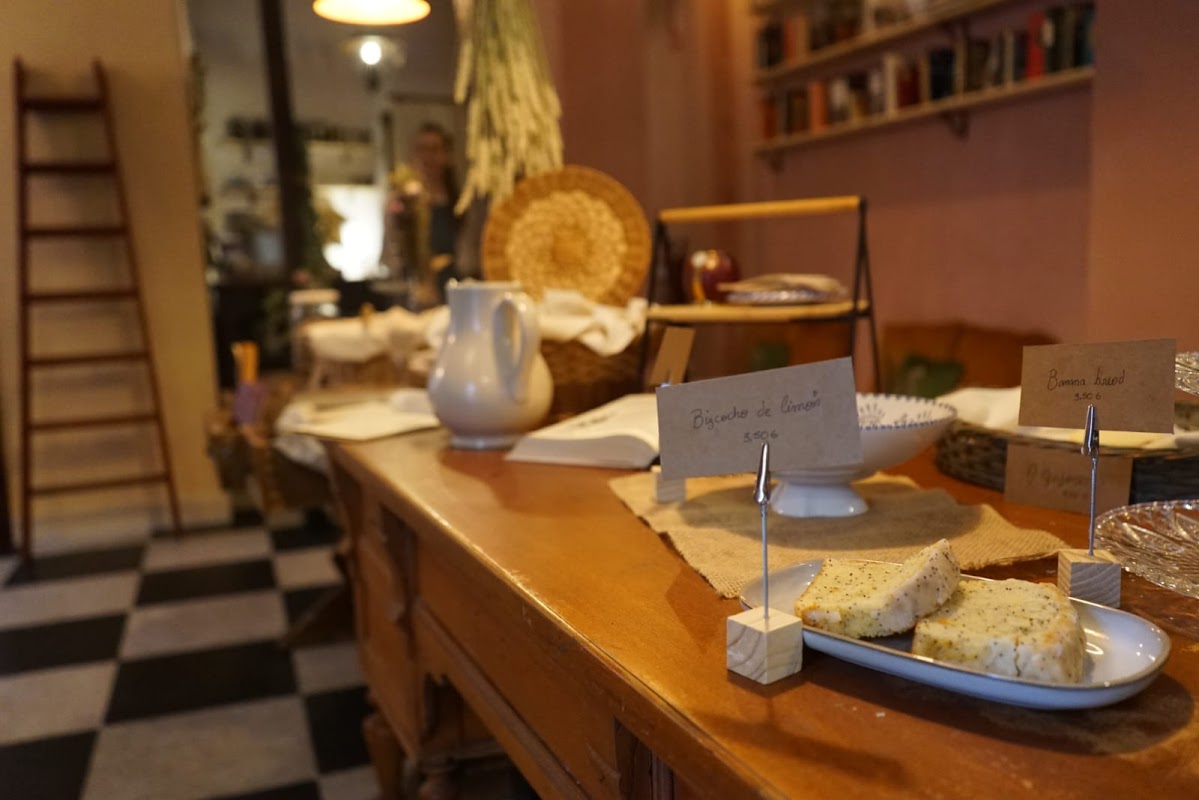 Mansilla Libros y Café hero