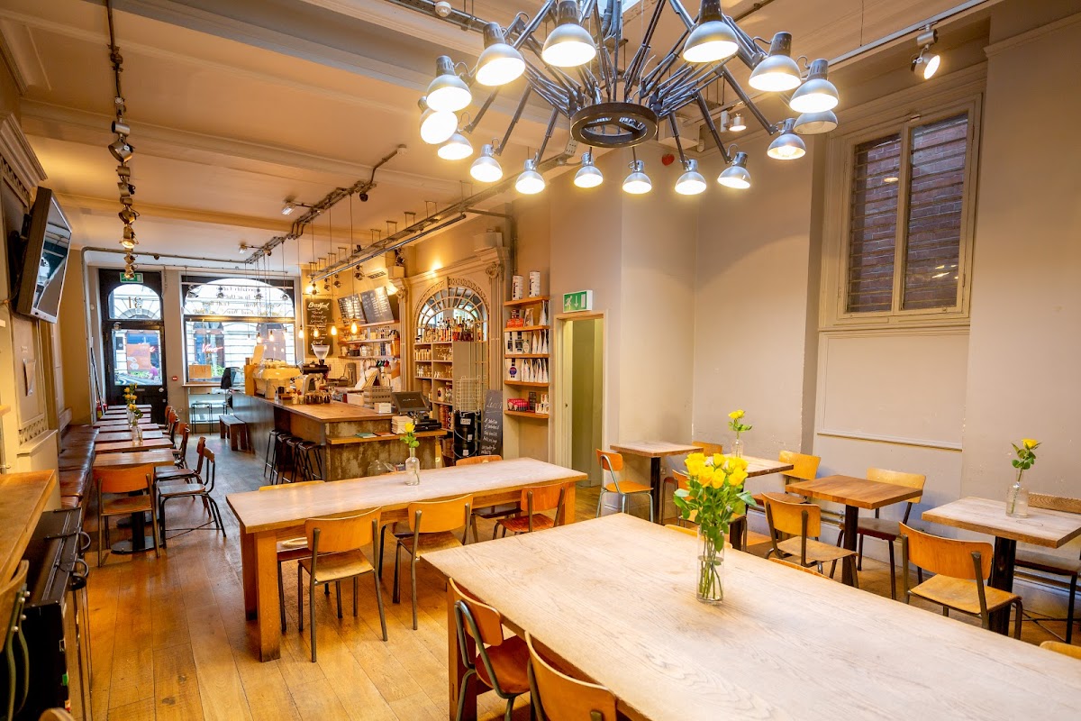 Notes Coffee Roasters & Bar | Trafalgar Square hero