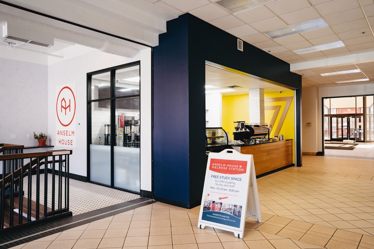 7 Corners Coffee - Minneapolis - East Bank ヒーロー画像