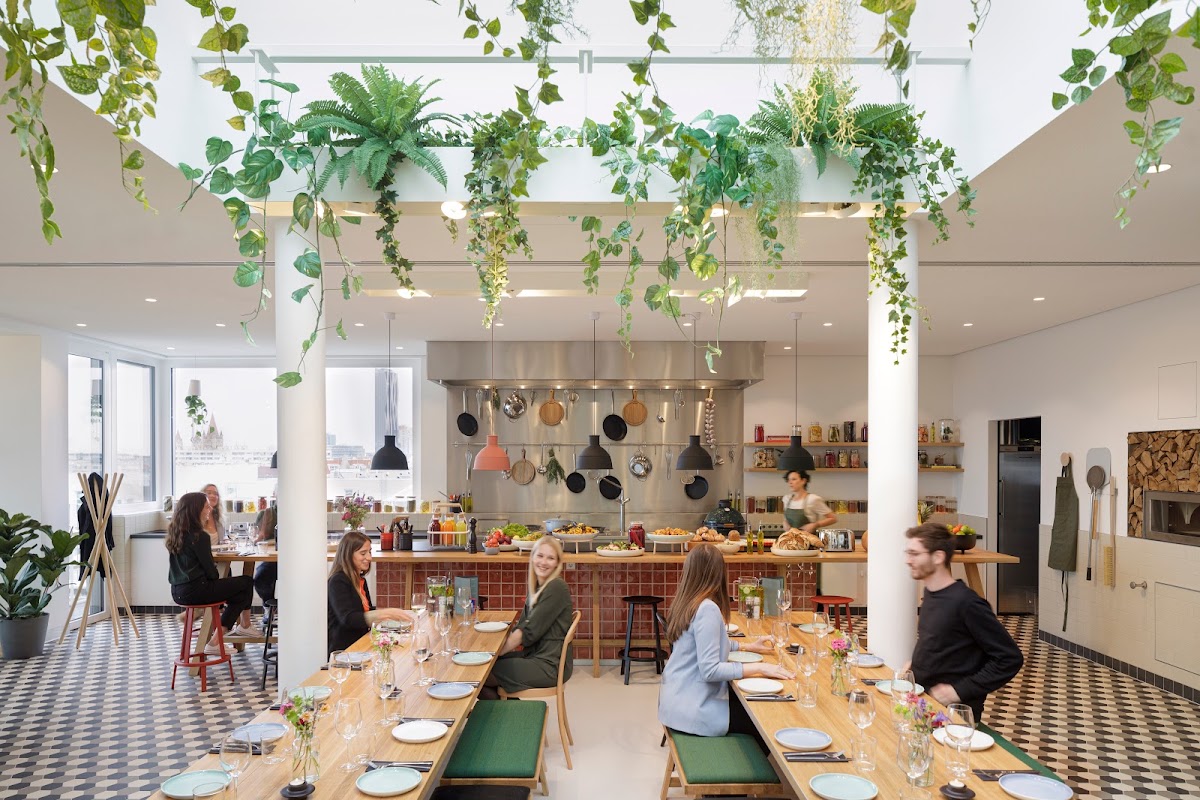 Foto principal de The Living Kitchen: Rooftop Restaurant and Bar by Zoku Vienna